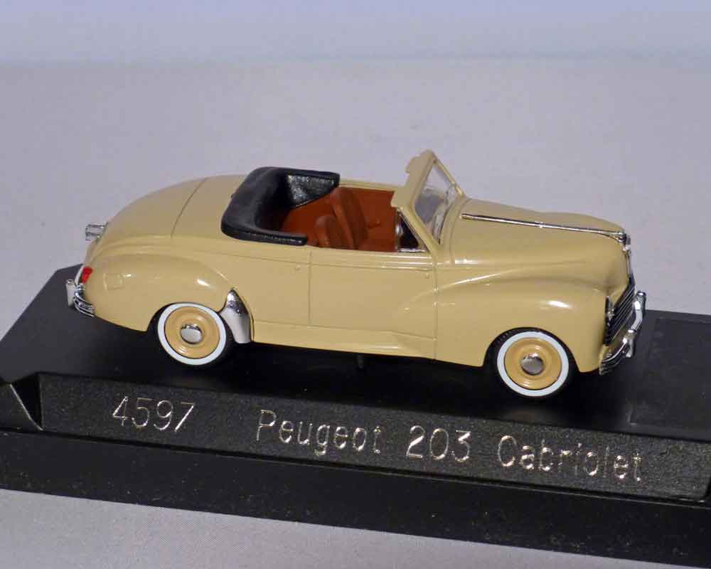 Peugeot 203 Cabriolet, beige