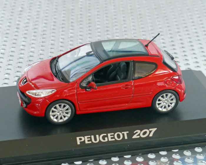 Peugeot 207 rot