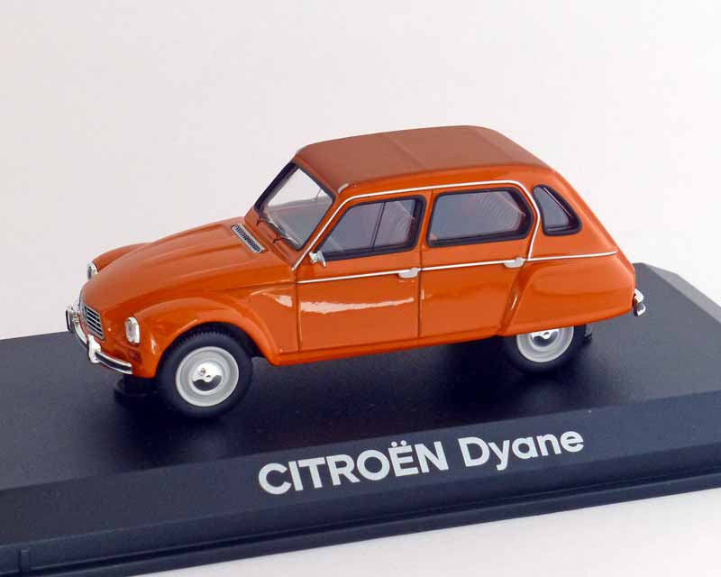 Citroen Dyane, orange 1974